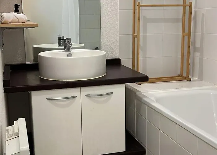 Charming With Terrace And Parking In Apartamento *