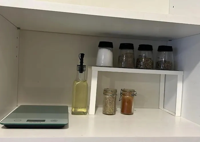 Charming With Terrace And Parking In アパート カルカソンヌ